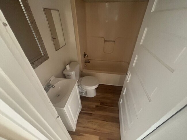 Photo - Knoxville 37920 - 3 bedroom 2 bath - call Howard Grower 865-705-0969