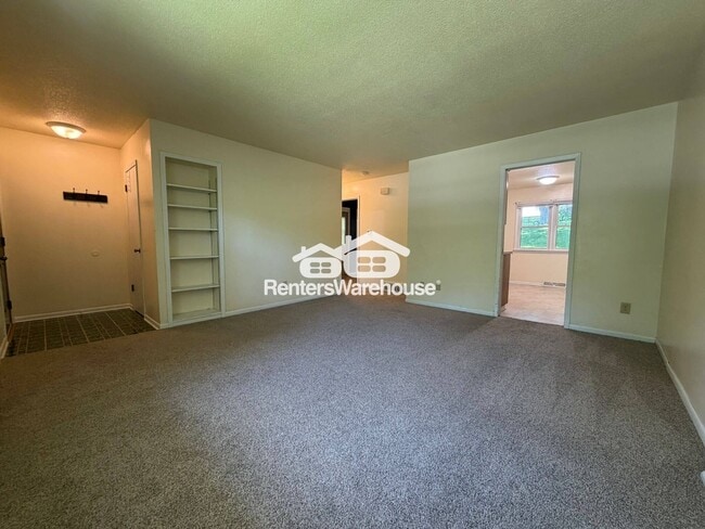 Photo - 1215 Cummins Pkwy