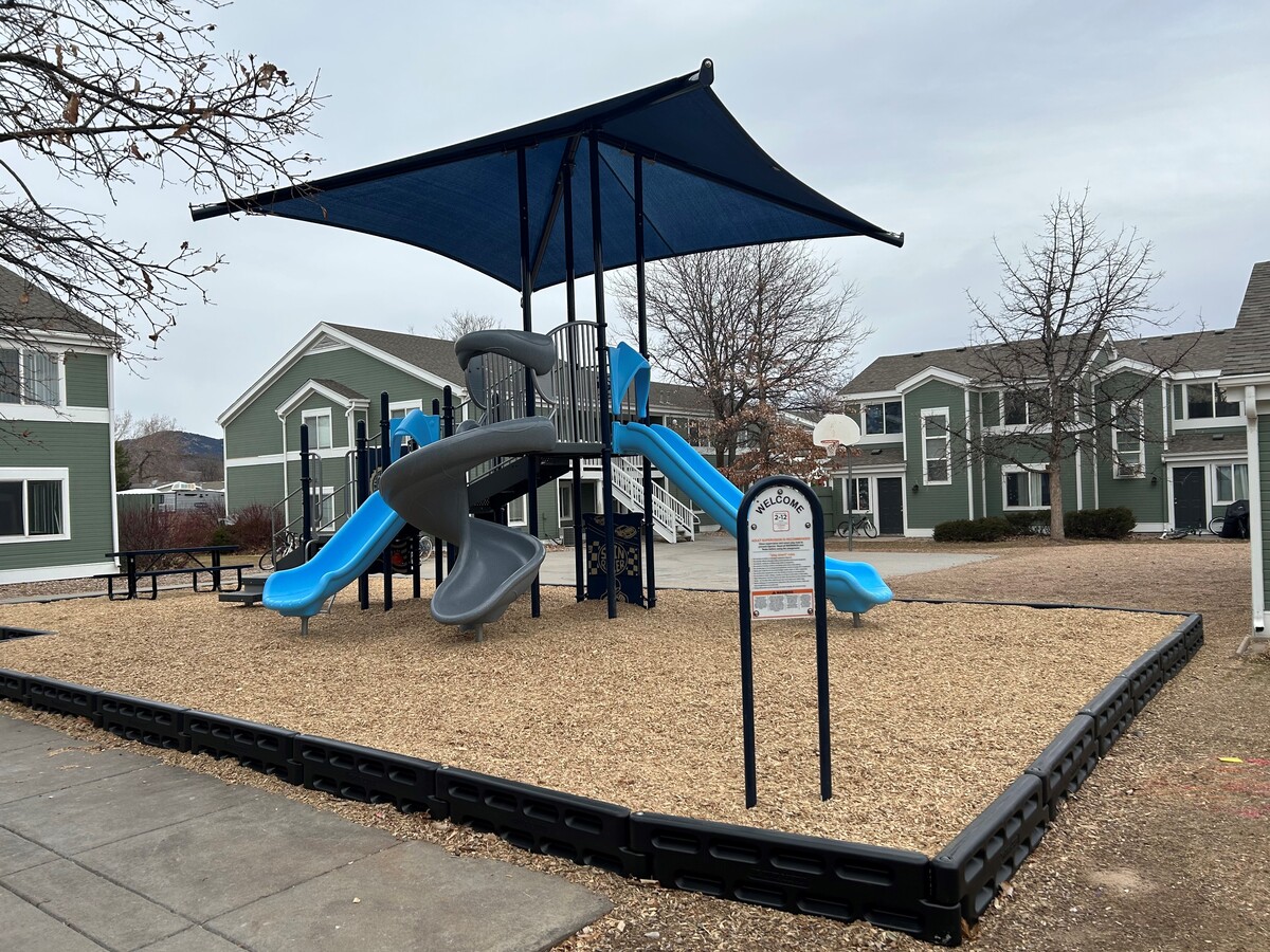 Photo - Springfield Court Apartments