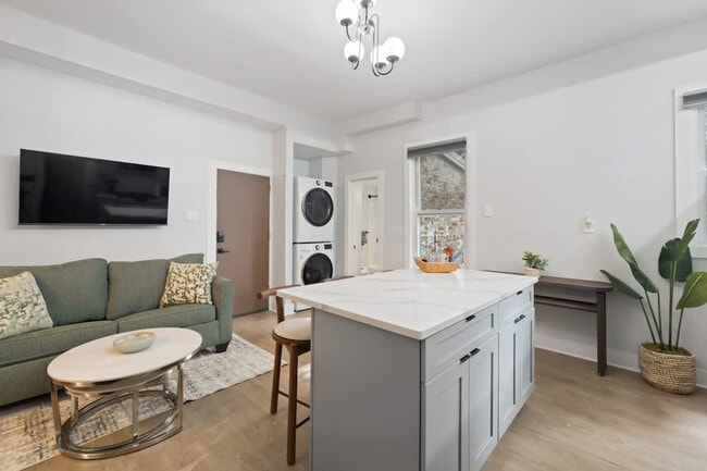 Photo - 20 Tuers Ave Unidad SI ID1470332P