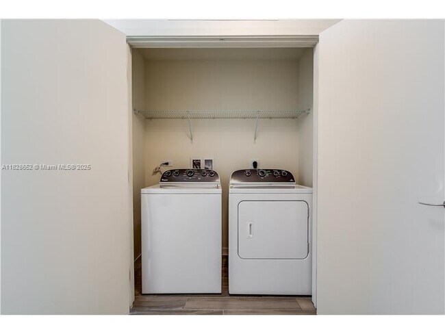 Photo - 999 SW 1st Ave Unit 1810