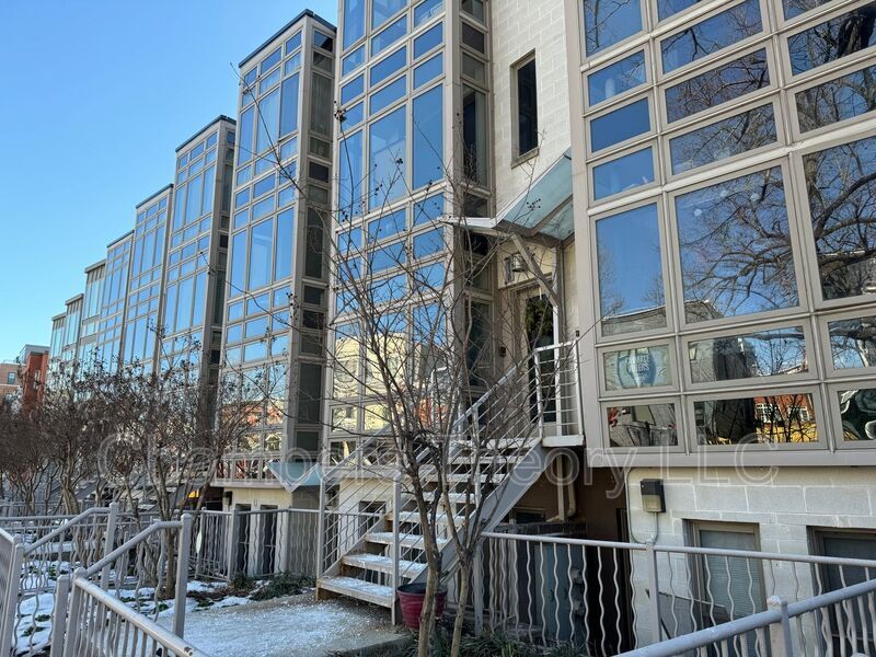 Photo - 211 R St NE Condo Unit B