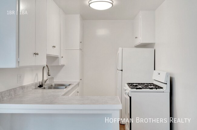 Photo - 218 S Gale Dr Unit 2