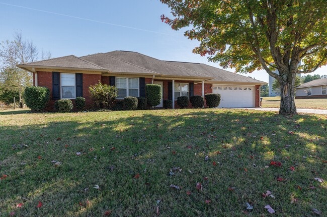 Building Photo - 323 Willow Oak Dr