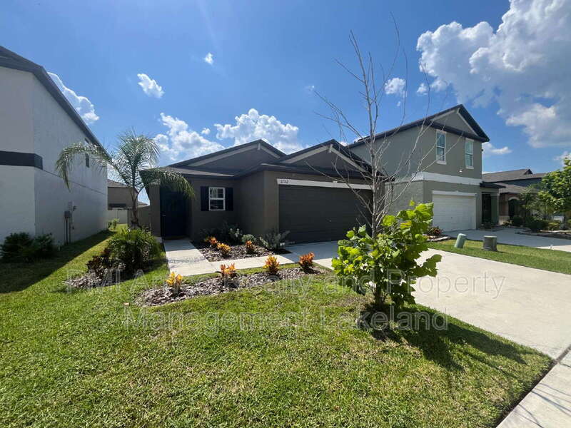 Photo - 1792 Yellow Trl House