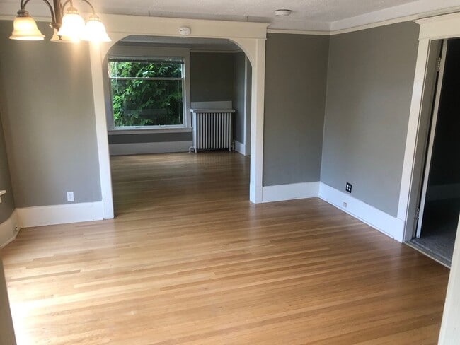 Photo - 2347-2349 Federal Ave E Unidad 2349