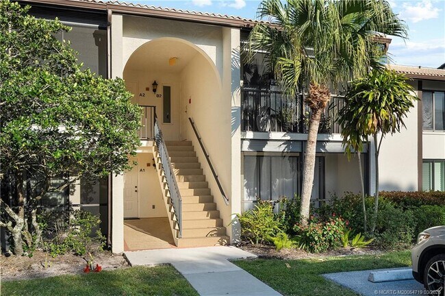 Photo - 1935 SW Silver Pine Way Unit B1