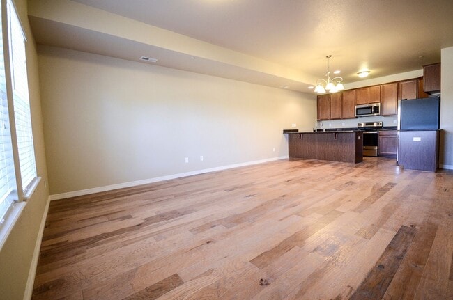 Photo - 3836 Manhattan Ave Unit 3836 Manhattan Ave Apt 4