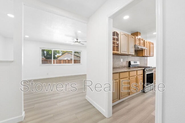 Photo - 7608 Canterbury Ln