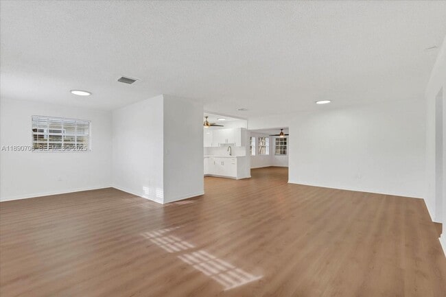 Photo - 4090 SW 69th Ave