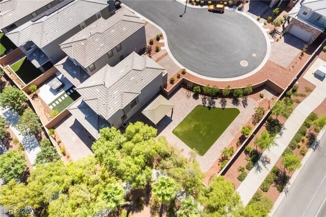 Building Photo - 10784 Glowing Dawn Ave