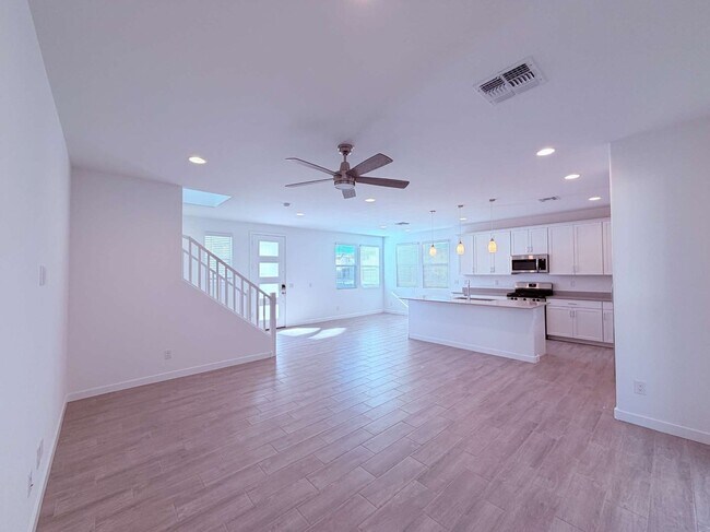 Photo - 10126 E Ulysses Ave