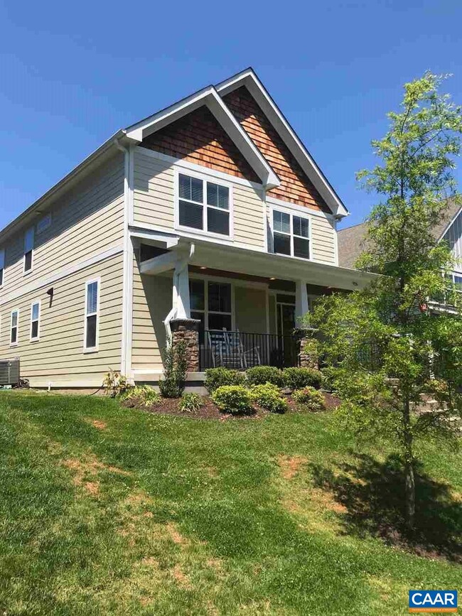 926 Haden Ln