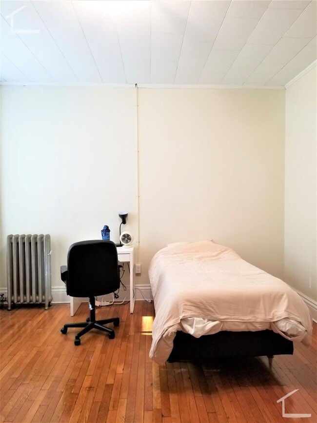 Photo - 26 Euston St