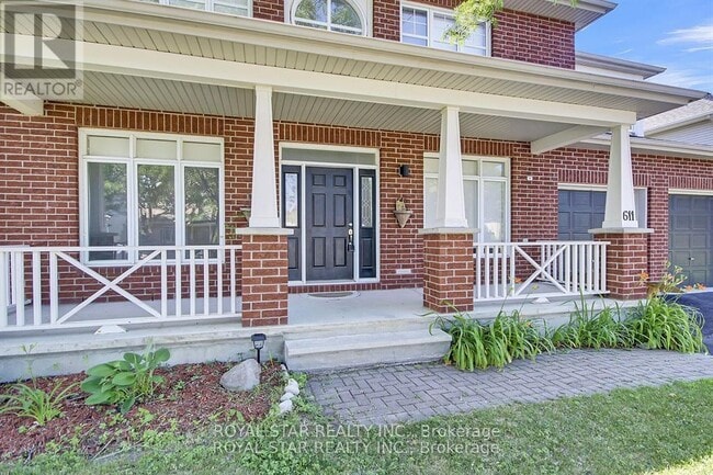 Photo - 611 Devonwood Cir