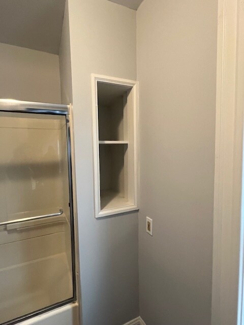 Almacenamiento de ropa de baño - 635 Broadway St Apartamentos Unidad 1st Floor