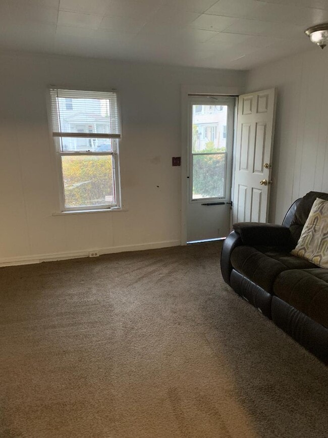 Photo - 413 Emmet St