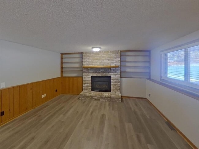 Photo - 4350 Thornhill Ln