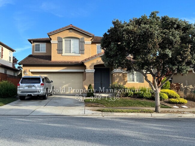 Impressive Two Story Home Located in Seasi... - Impressive Two Story Home Located in Seasi...