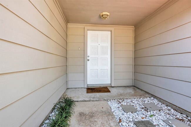 Photo - 23819 Griffin House Ln
