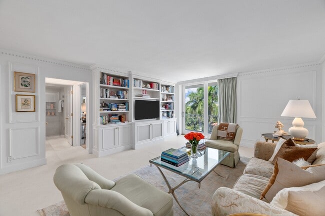 Photo - 354 Chilean Ave