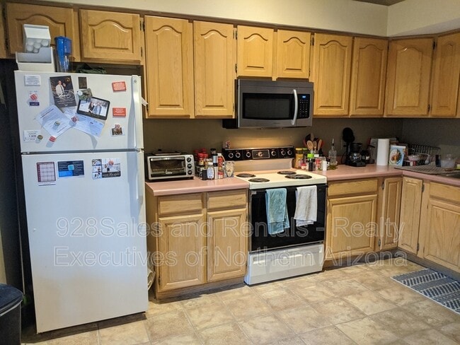 Photo - 1538 W University Heights Dr S