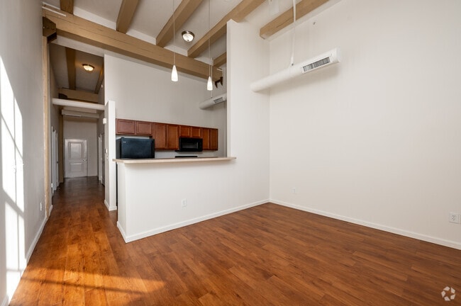 2BR, 2BA - 1,100SF - Living Room/Kitchen