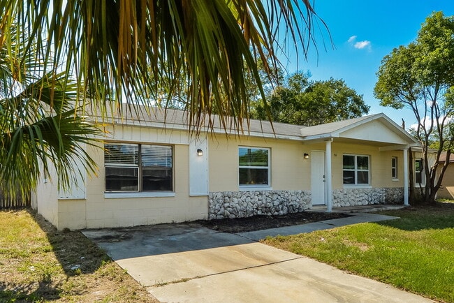 Photo - 206 Yale Dr