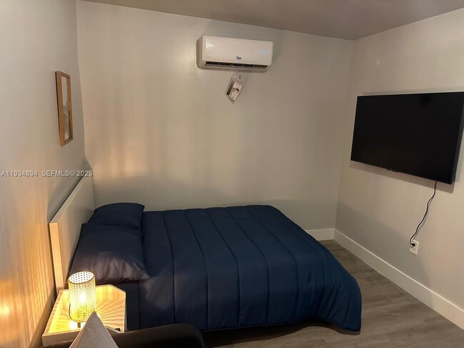 Photo - 1822 NW 4th St Unit C