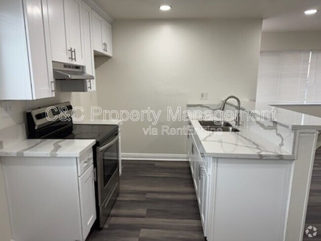 Building Photo - 3418 20th St Rental