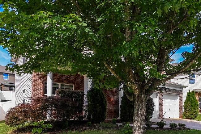 Photo - 114 Farmers Folly Dr