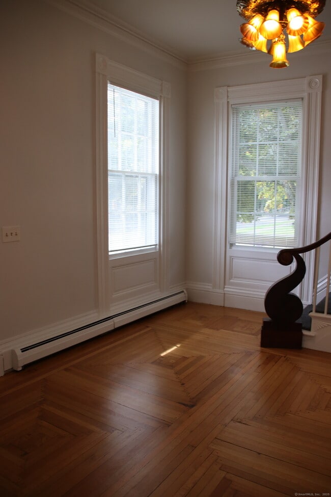Photo - 130 W River St Unit Second Floor