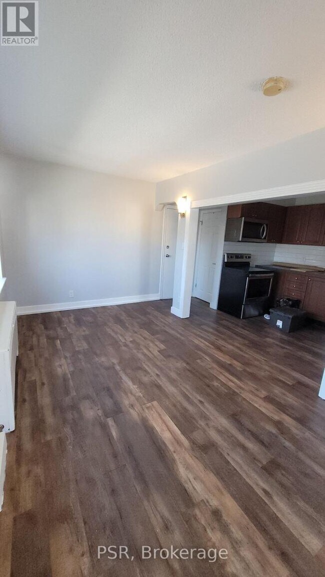 Photo - 170 Holborne Ave