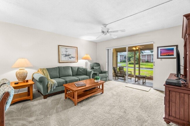 Photo - 35 SE 13th St Unit A4