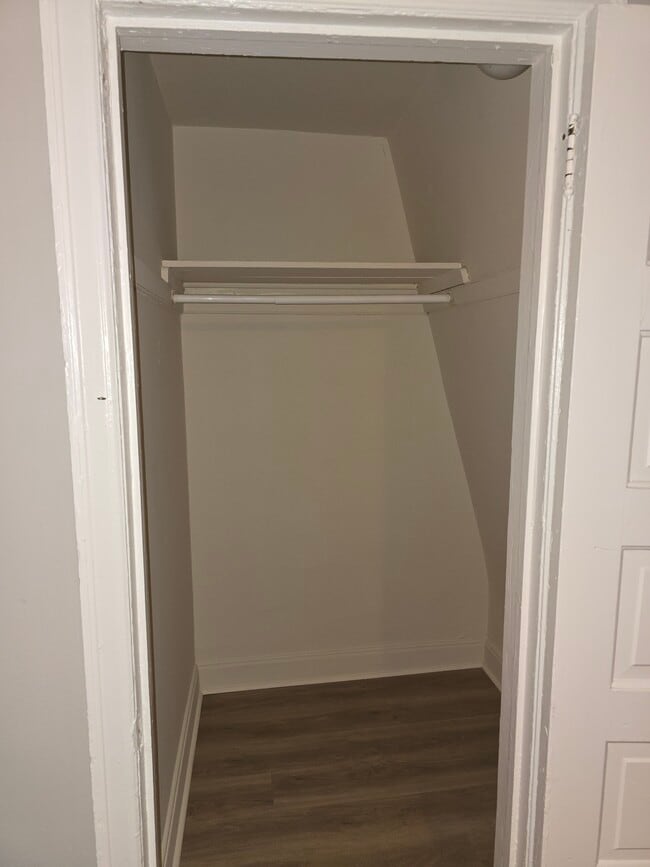 Photo - 3413 W 10th St