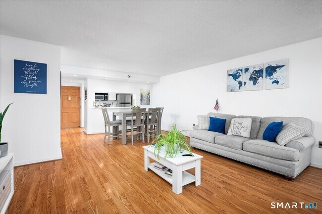 Photo - 127 Greyrock Pl Unit 810