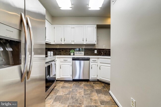 Photo - 2911 S Woodstock St Unidad A