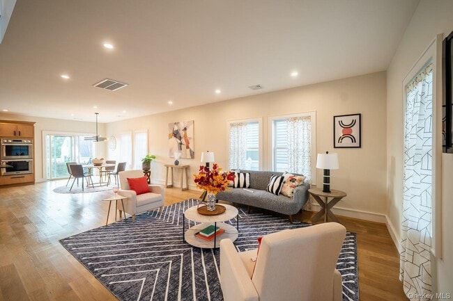 Photo - 60 Ramble Ln