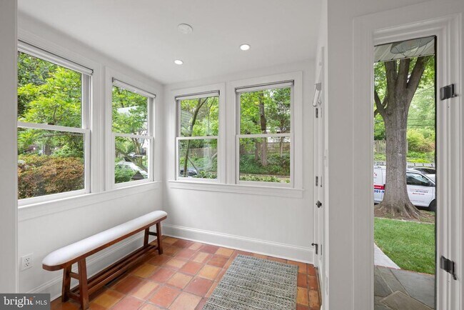 Photo - 4830 Brandywine St NW