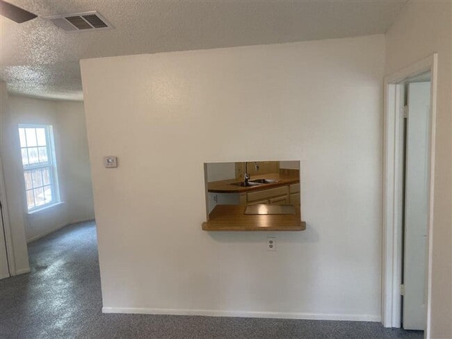 Photo - GREAT 2/2/1 DUPLEX