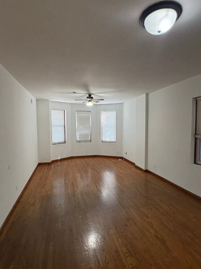 Photo - 111 Niagara St Unidad 1st Floor