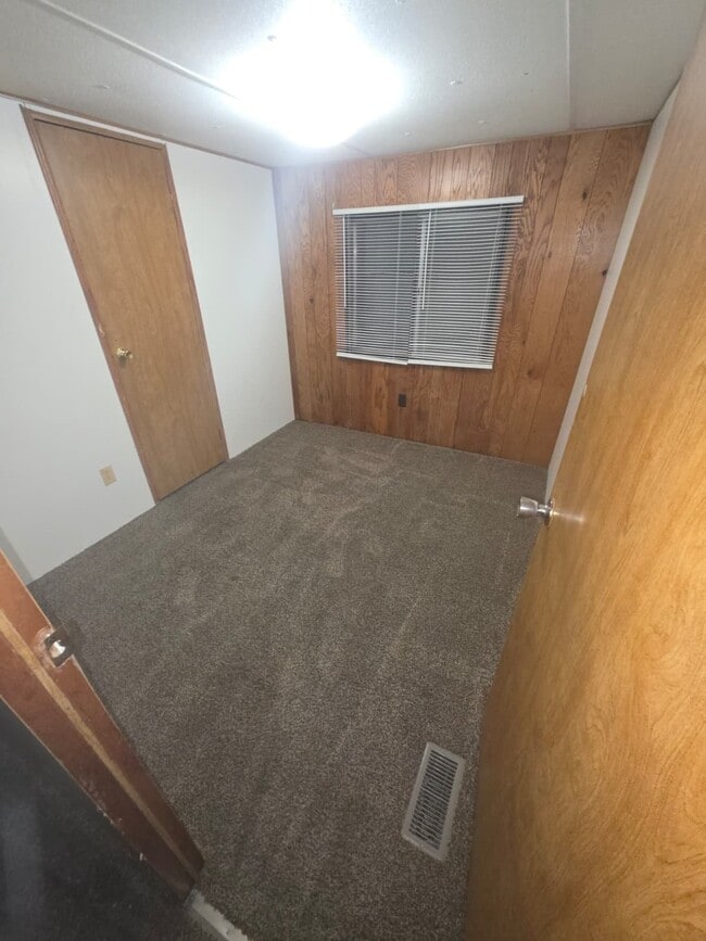 Photo - 4728 Ellsworth Ln