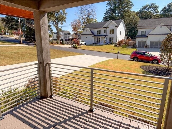 Photo - 1912 Canmont Dr NE