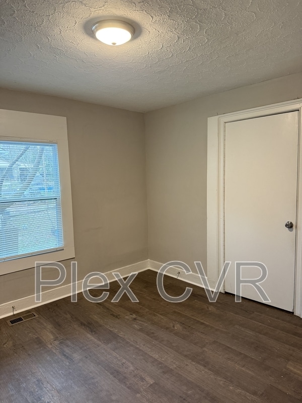 Photo - 4022 Young Ave