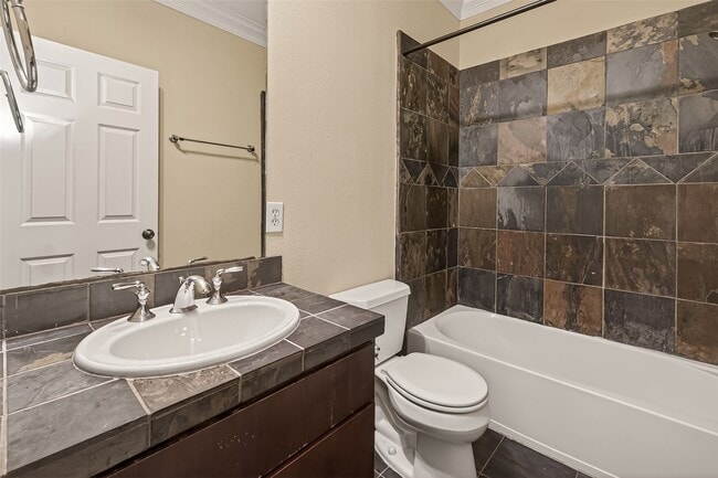 Photo - 1342 Rutland St Unidad 207
