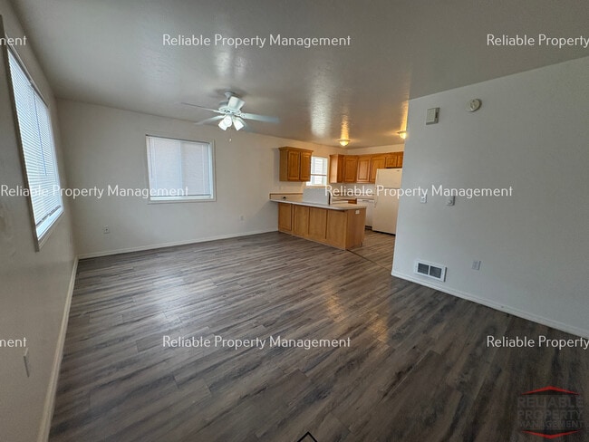 Photo - 230 W Anderson St Unidad 2