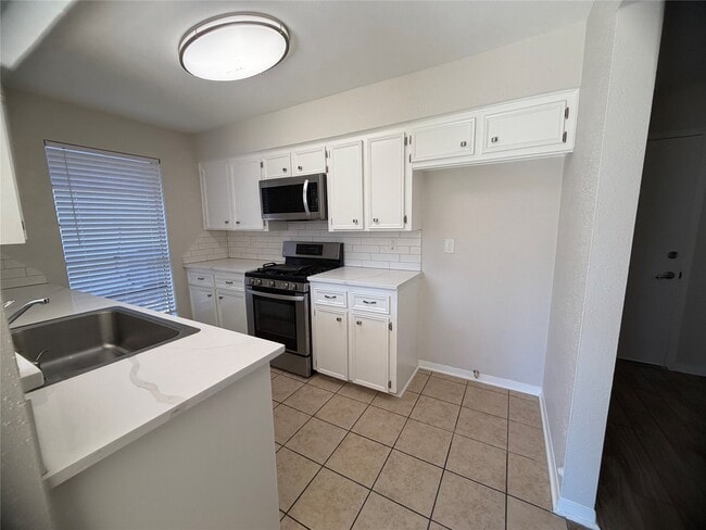 Photo - 2758 Foliage Green Dr