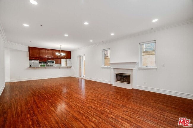 Photo - 2306 Fox Hills Dr Unit 102