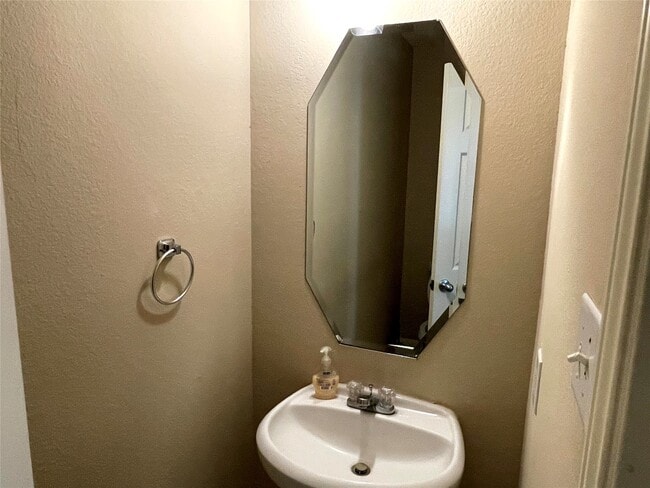 Photo - 29618 Evergreen Hills Dr