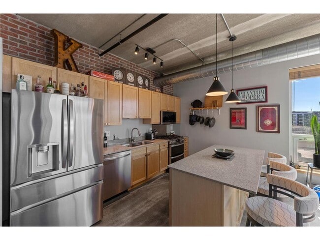 Photo - 710 N 4th St Unidad 300